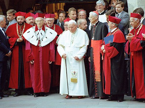 Pontyfikat JPII - Jan Paweł II -022.jpg